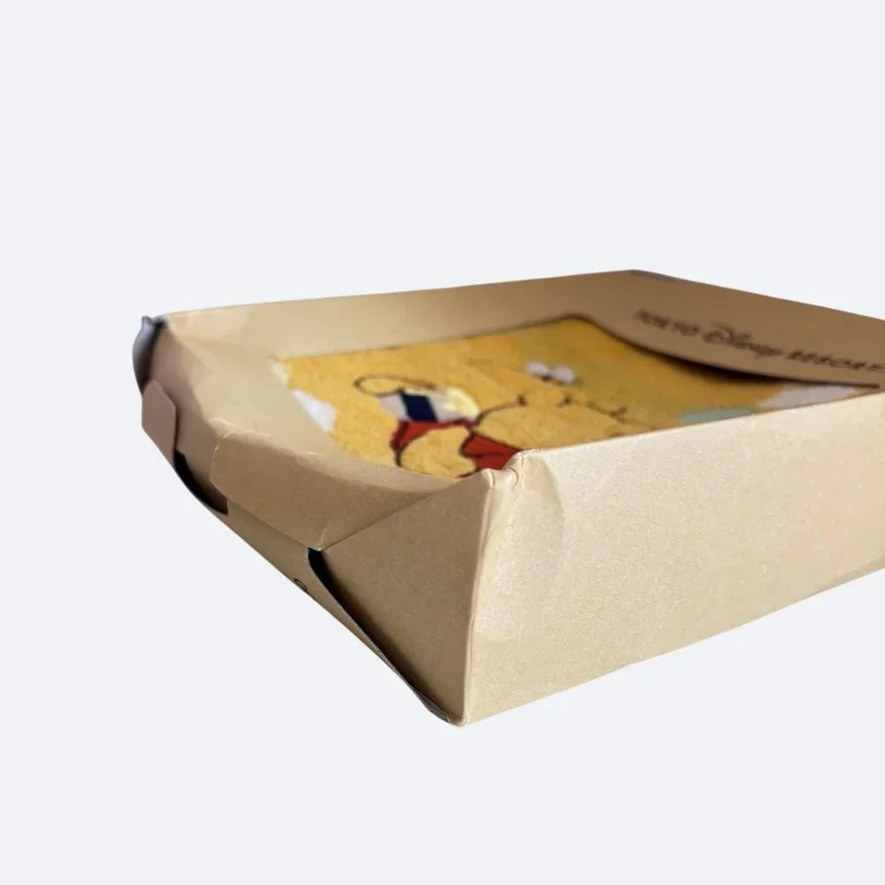 Tokyo Disney Winnie the Pooh Towel 31.5"‎ x 13" Japan made Imabari New - Picture 2 of 6